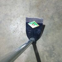 cuốc thép cán sắt dài 1 mét cuốc đất làm cỏ