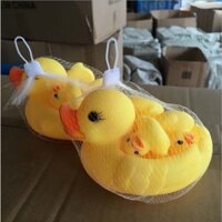 【Cute pet】 Đàn Vịt vàng thả nhà tắm có còi kêu chút chít gồm 1 mẹ 3 con - Đồ chơi nhà tắm - Vịt thả
