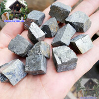 Đá vàng găm phong thủy trấn trạch - trừ tà