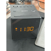 Đài Radio Đồng hồ báo thức Sony ICF-C1