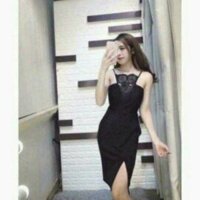 Đầm 2 dây ren tam giác xẻ tà