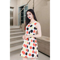 Đầm 2 lớp sát nách chéo chấm bi đen vàng nền trắng xòe xếp li cổ V tết dây DDC1652CB1