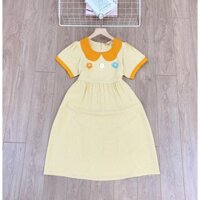 Đầm bầu, váy bầu caro sọc nhỏ, cổ tròn, đính hoa xinh, chất mịm mát,có dây cột chỉnh giúp đem lại sự thoải mái cho mẹ bầ