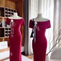 Đầm bẹt vai tay ngắn màu đỏ đính hoa trắng m ôm body dáng dài trơn cực hot , chất thum tăm mềm mịn
