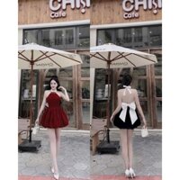 Đầm bí cổ yếm đính cườm hở lưng, phía sau có đính nơ chất vải nhung 2 lớp,