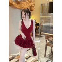 Đầm body 2 dây chân ren hoa dạo phố xinh lắm