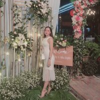 Đẩm body đuôi cá ren trắng