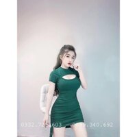 Đầm body ôm khoét ngực rút