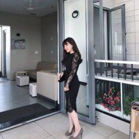 Đầm body xoắn eo