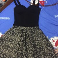 Đầm cúp ngực hoạ tiết