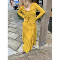 Đầm dây đeo vai màu vàng tôn dáng phong cách kỳ nghỉ bãi biển viền lớn không khí Pháp đầm dài che chắn