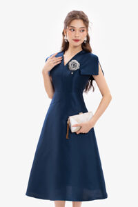 Đầm dự tiệc dáng a xòe tay cách điệu