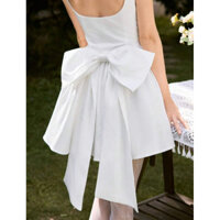 Đầm hai dây hơ lưng đính nơ bản lớn