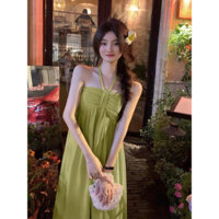 Đầm Hai Dây Màu Xanh Lá Cây Thời Trang Sang Trọng