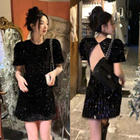 Đầm Hở Lưng Đính Hạt Cườm