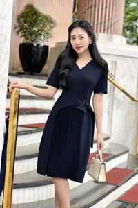 Đầm liền công sở dáng xòe xếp ly