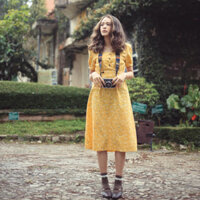 Đầm Local Brand Là Hoa Chất Kate Họa Tiết Hoa Nhí Nút Gỗ Style Vintage [CHÍNH HÃNG]