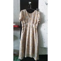 Đầm Lucy...