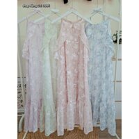 Đầm maxi voan tơ thêu hoa cổ yếm phối bèo dáng suông đuôi cá D0995