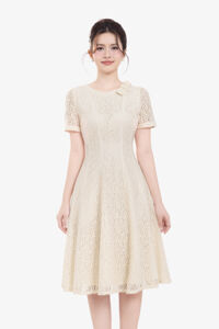 Đầm ren kem dự tiệc cổ tròn dáng xòe ngắn