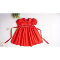 Đầm smock đỏ cổ sen thêu hoa hồng