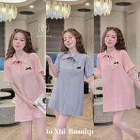 Đầm sơ mi kẻ dáng ngắn phối túi ren nơ xinh xắn