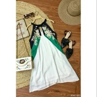 Đầm suông cổ yếm xẻ in hoa đối xứng