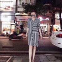 Đầm suông kẻ sọc đen trắng