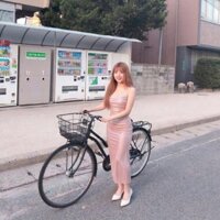 Đầm thiết kế sang chảnh, tôn dáng cực xinh cho nàng đi chơi, đi tiệc, đầm 2 dây body màu hồng ngọt dáng dài bling có mút