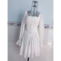 Đầm trắng voan xoè cổ vuông tay dài corset