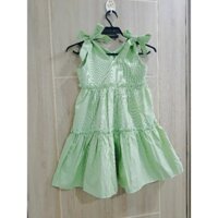 Đầm trẻ em dâng xoè nơ vai màu xanh lá
