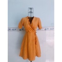 Đầm xoè gấm vàng