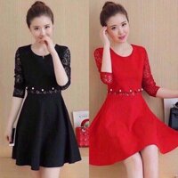 Đầm xòe phối ren.