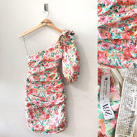 Đầm Zara hoa chéo tay