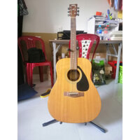 Đàn Guitar Acoustic Yamaha F301 Còn Mới, Tốt Nhưng Không Dùng Nữa, Nhượng Lại Giá Rẻ Cho Bạn Nào Có Nhu Cầu