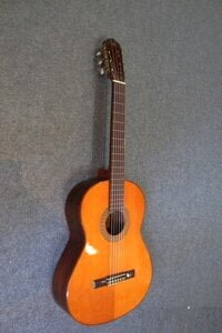 Đàn guitar Classic Yamaha G-200