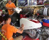 Dán keo xe máy điện Klara VinFast