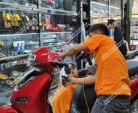 Dán keo xe máy điện Pega-S