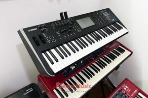 Đàn organ Yamaha MODX6