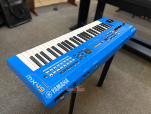 Đàn organ Yamaha MX49