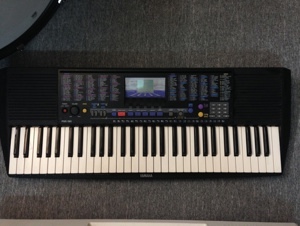 Đàn organ Yamaha PSR-190