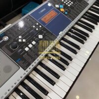 Đàn organ Yamaha PSR E323