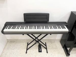 Đàn piano điện Casio PX-130
