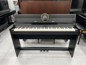 Đàn piano điện Roland DP90E