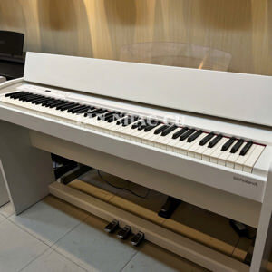 Đàn piano điện Roland F140R (F-140R)