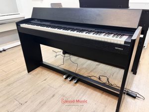 Đàn piano điện Roland F701