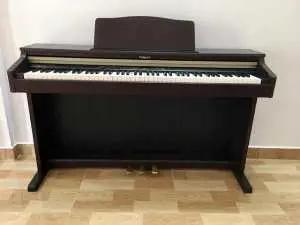 Đàn piano điện Roland HP-2