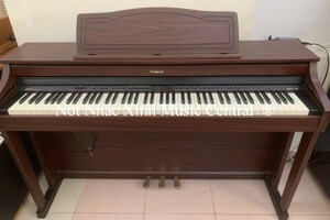 Đàn piano điện Roland HP505