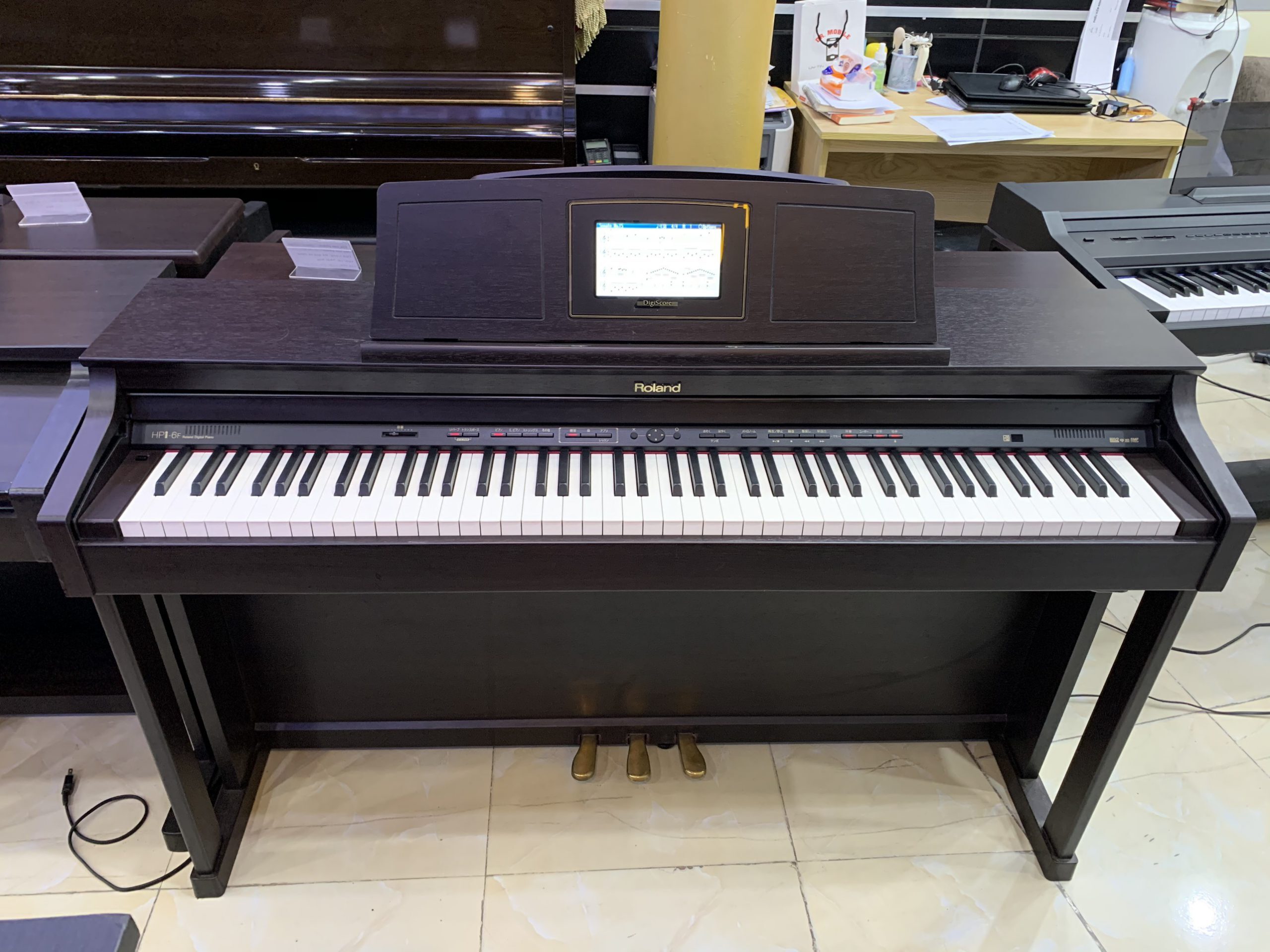 Đàn piano điện Roland HPi 6