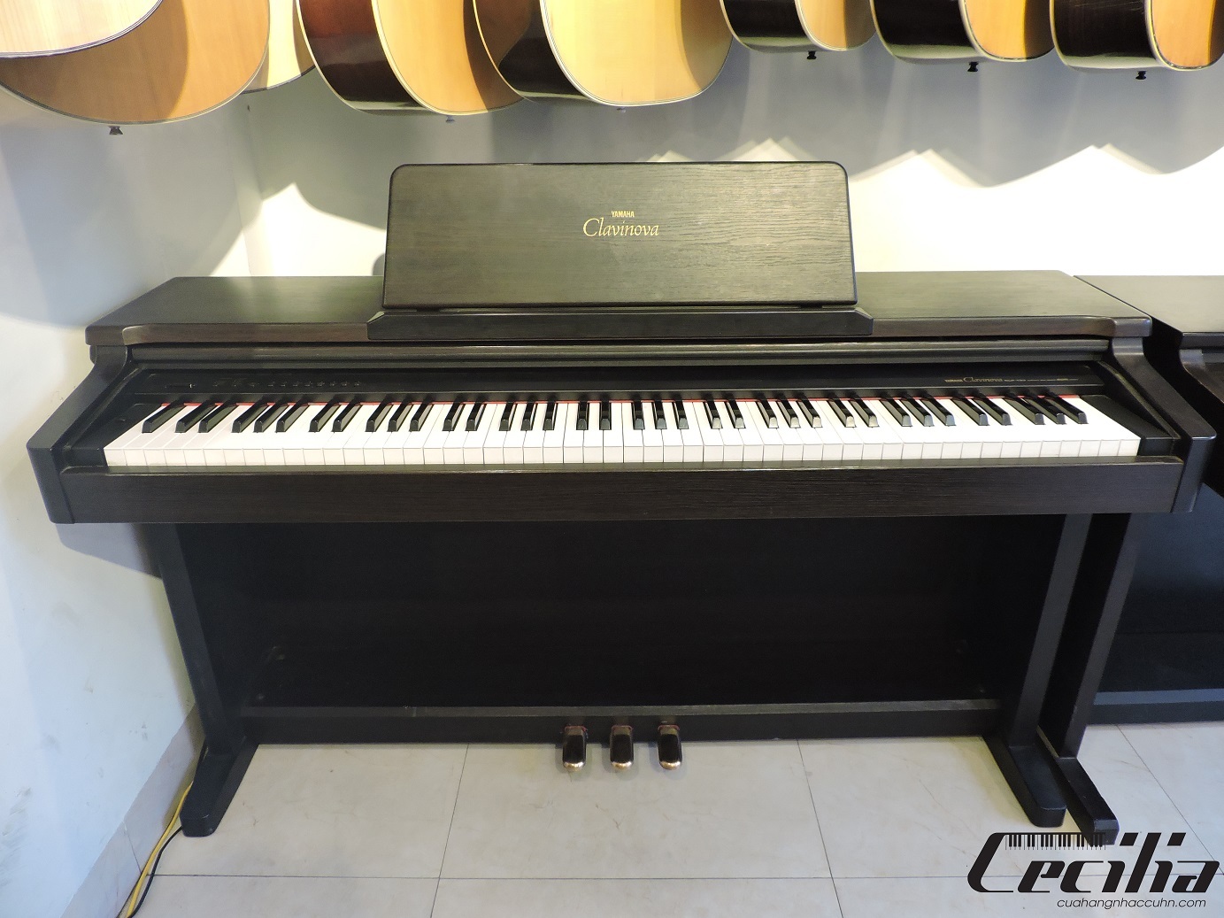 Đàn Piano Điện Yamaha CLP-133 (CLP133)